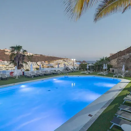 2br Private Terrace House - Solarium & Pool Apartamento
